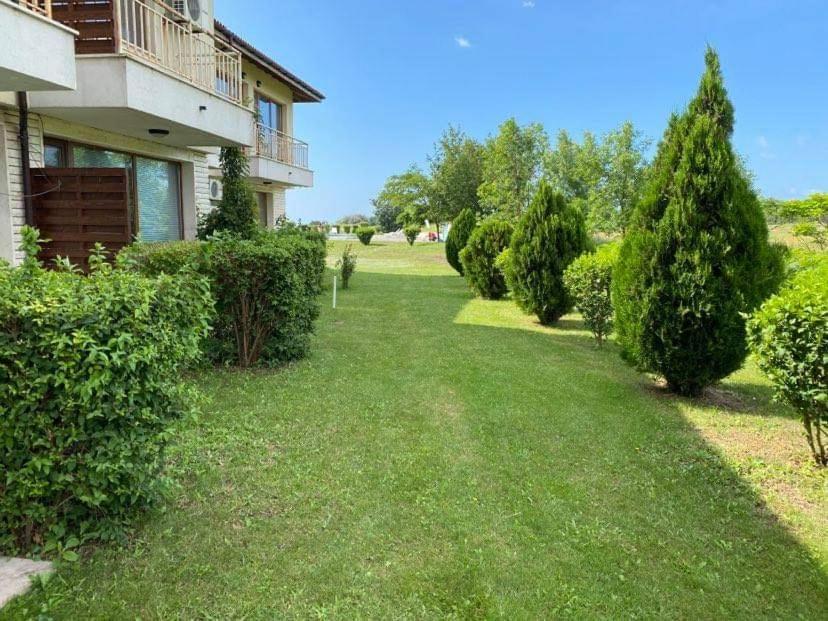 Lighthouse Golf & Spa Resort Villa F31 Baltjik Exteriör bild
